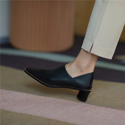2025 Hot Sale slip-on Genuine Leather Women Pumps Square Toe Med Thick Heels Soft Upper Pumps Office Ladies Dress Shoes