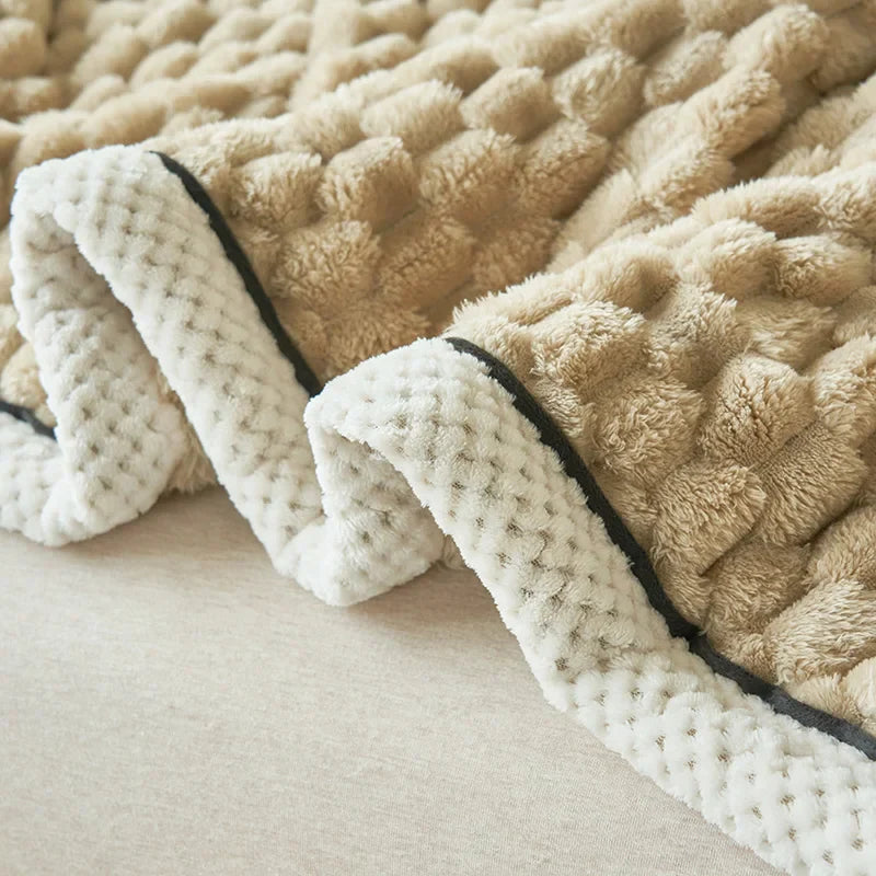 Tortoiseshell Velvet Thermal Blanket 150x200cm - 3D Textured All-Season Throw for Bed Sofa, Soft Fluffy Large Size Home Decor
