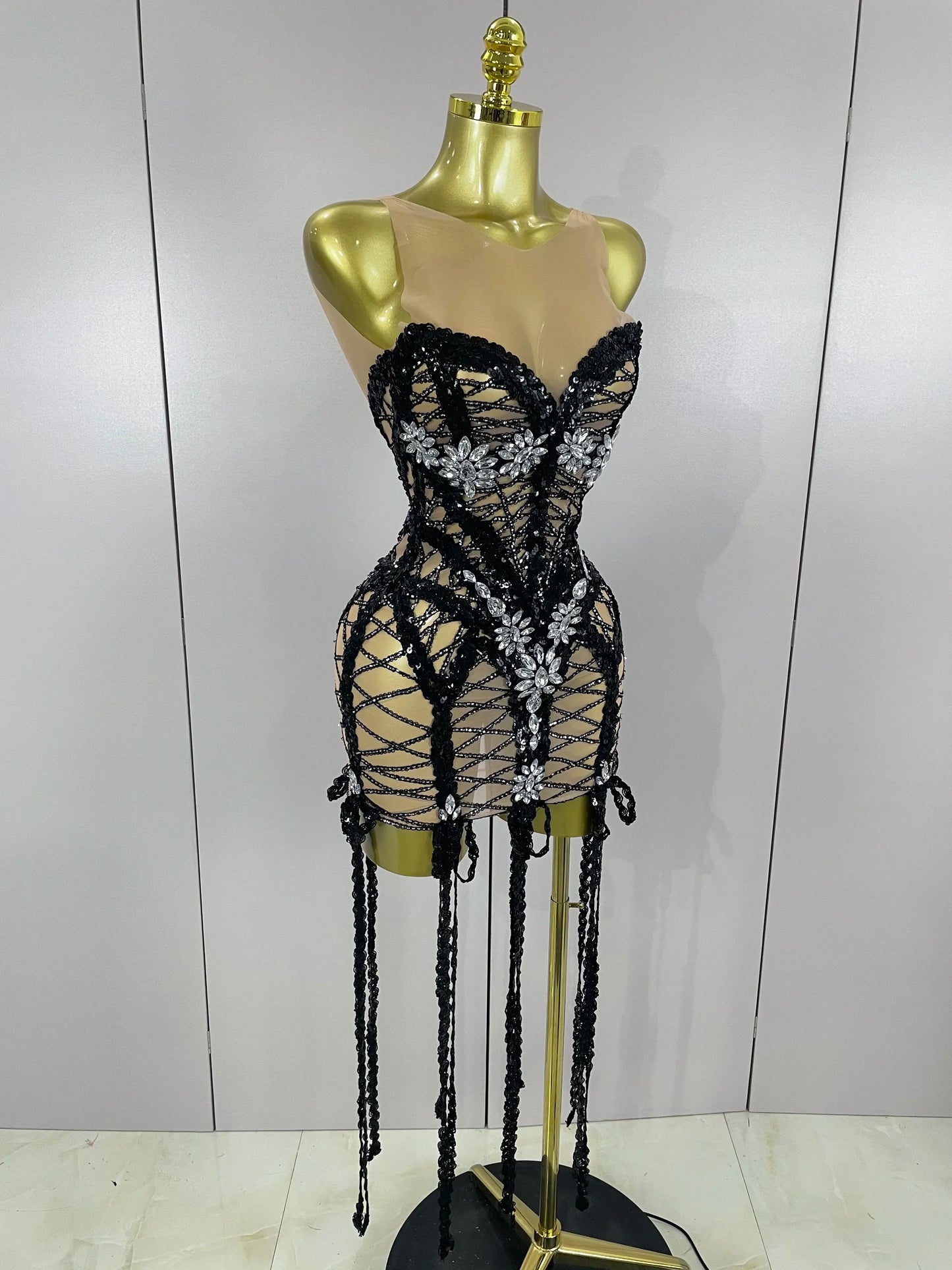 Sparkle Sequins Embroider Sparking Diamonds Long Tassel Sleeveless Mini Dress Women Red Carpet Goddess Stage Performance Costume