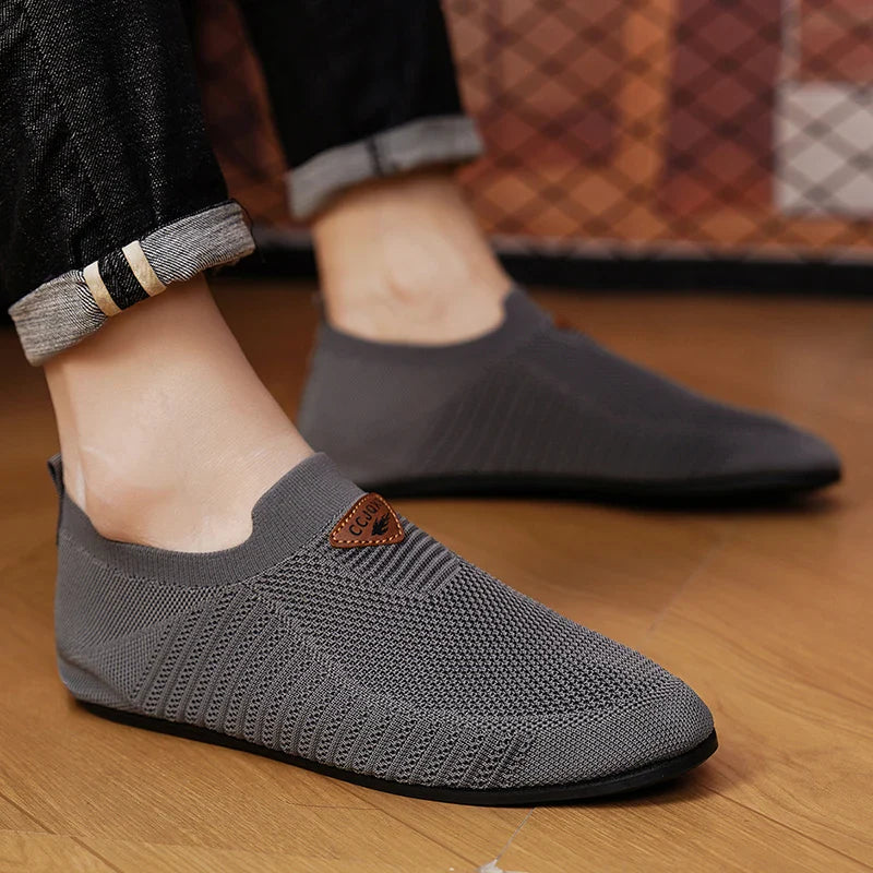 Men's Shoes Breathable Thin Bottom Light Driving Loafers Casual Socks Shoes Men Slippers Comfortable Walking Mens Shoes