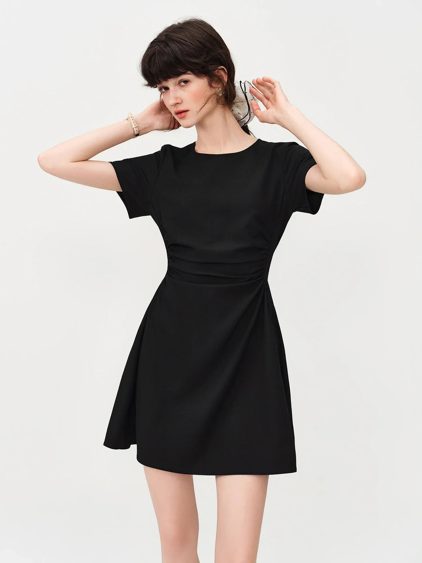 Summer Women's Black Midi Dress, Crew Neck Short Sleeve Waist-Cinching Slim Fit Black Dress for Chic Minimalist Style