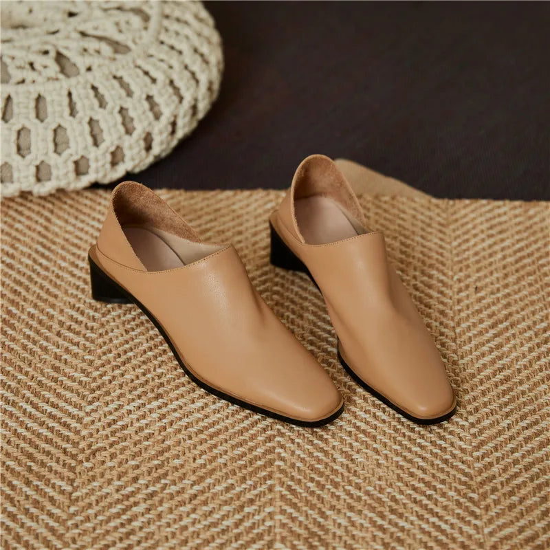2025 Hot Sale slip-on Genuine Leather Women Pumps Square Toe Med Thick Heels Soft Upper Pumps Office Ladies Dress Shoes