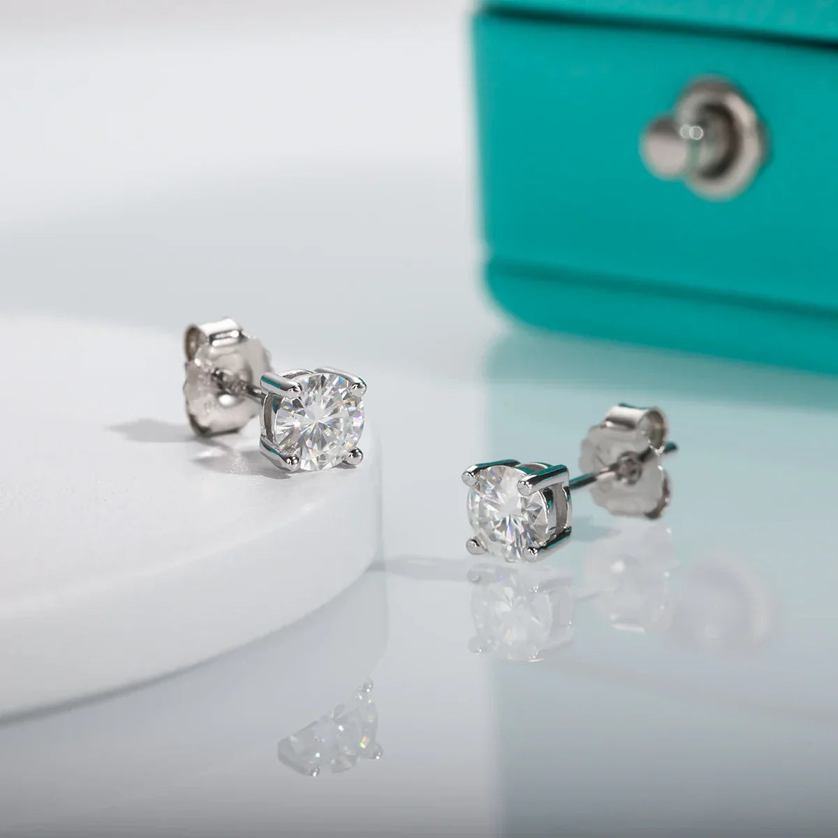 4mm D Color Moissanite Diamond Classic 925 Sterling Silver Stud Earring For Woman Fine Jewelry Wholesale