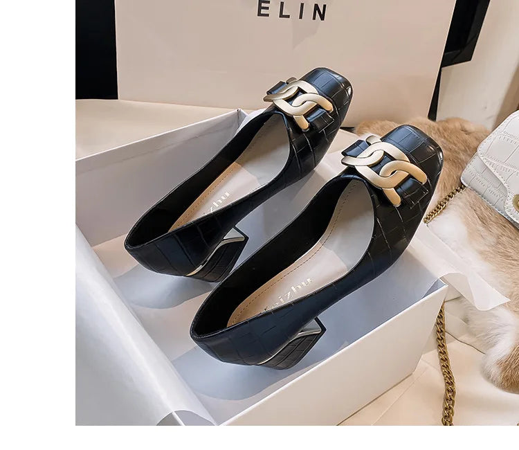 Plus Size 35-43 Women Pumps Med Heel Square Toe Pumps Office Lady Leahter Shoes Big Gold Metal Chain Soft Soles Slip on Shoes