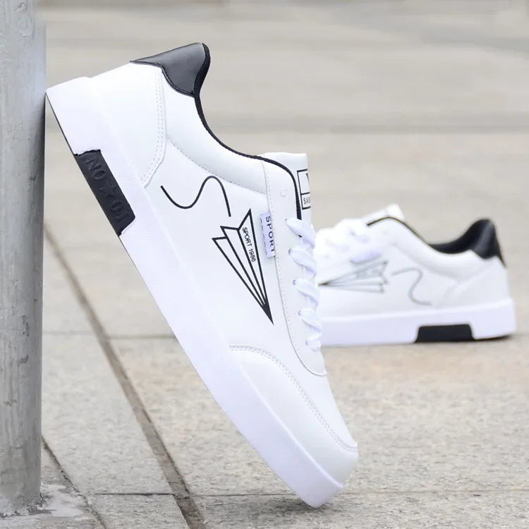 Summer Men's White Sports Shoes Fashion Male leather casual Shoes