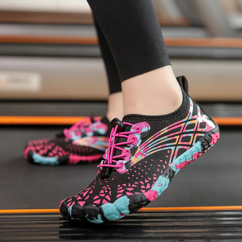 Qiuck Drying Aqua Shoes Women's Water Shoes Swimming Barefoot Five Fingers Aqua Shoes Colorful Beach Seaside Light Sneakers