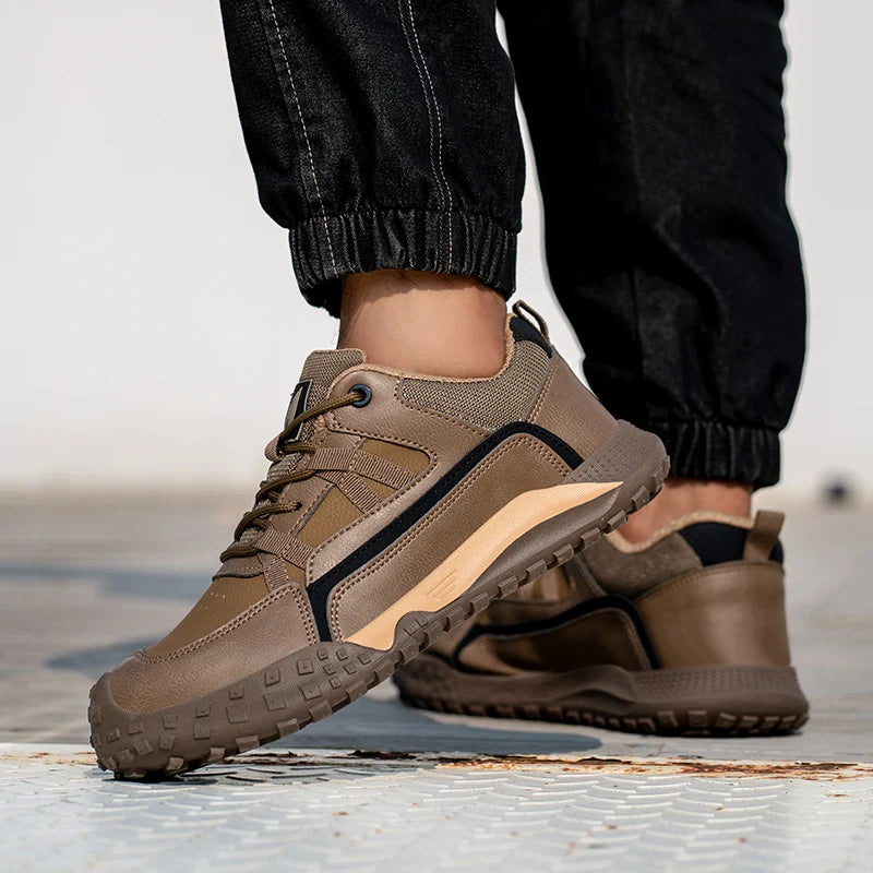 Lightweight Men Safety Botas Men Work Safety Shoes Anti-puncture Steel Toe Cap Non Slip Work Sneakers Male Tactical Boots