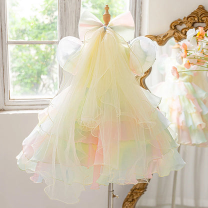 Vestidos de festa infantis amarelo claro adequados para festas de aniversário, vestidos de princesa, bem como para bailes de formatura e cerimônias de formatura.