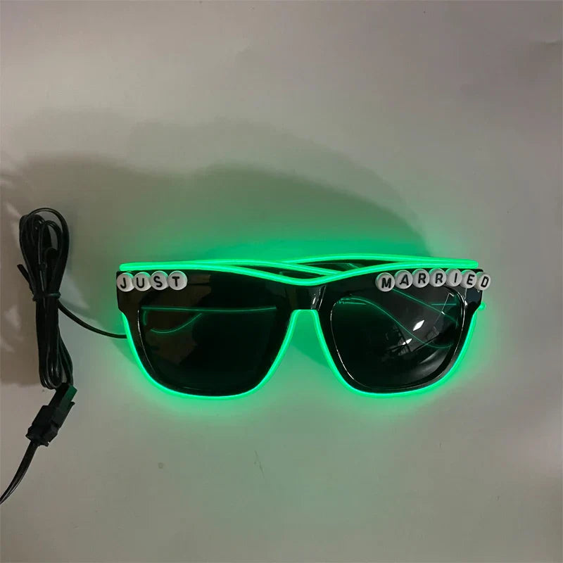 LED Just Married Glasses Wedding Bride To Be Surprise Gift Couple Glasses Souvenirs Glowing Heart Glasses Married Sunglasses