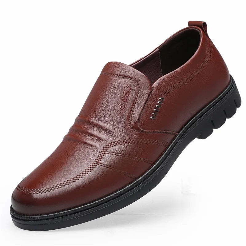 Men's CLassic Leather Shoes New Soft Sole Business Casual Loafers Black Offic Worlking Shoes Low-top Slip on Formal Men's Shoes