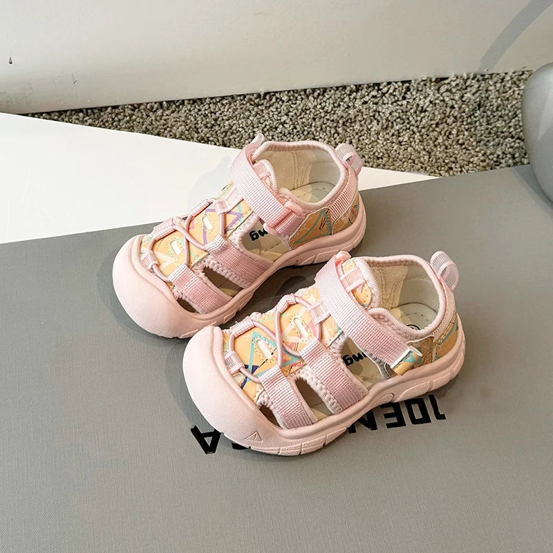 Children's sandals, boys' toe cover beach shoes, Summer 2025 girls' outdoor walking baby sports sandals