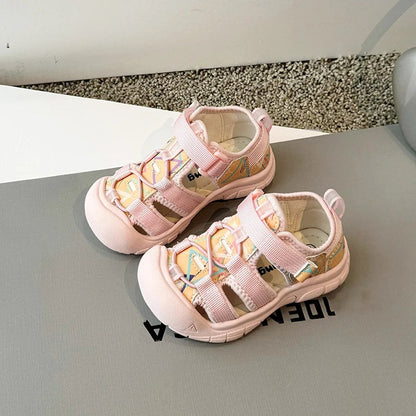 Children's sandals, boys' toe cover beach shoes, Summer 2025 girls' outdoor walking baby sports sandals