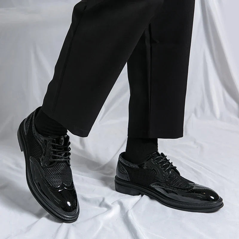 Fashion Derby Leather Men Shoes Summer Breathable White Brogue Lace Up Solid Dress Shoes Business Casual Party Wedding Shoes Men