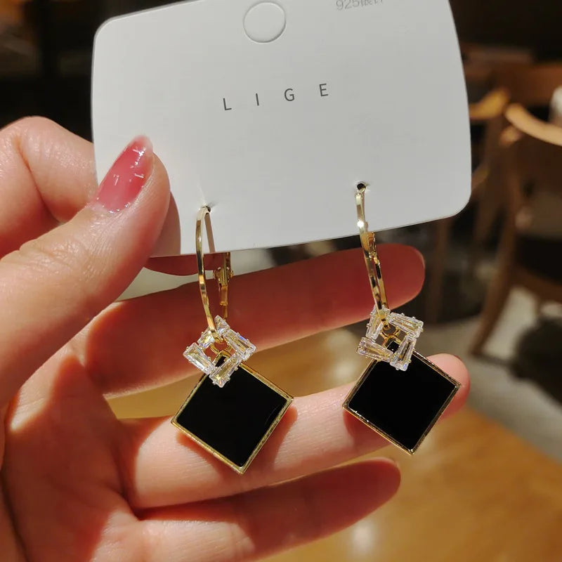 Simple Black Bow Love Earrings for Women Fashionable Personalized Beautiful Daily Accessories Party Jewelry Premium Gifts