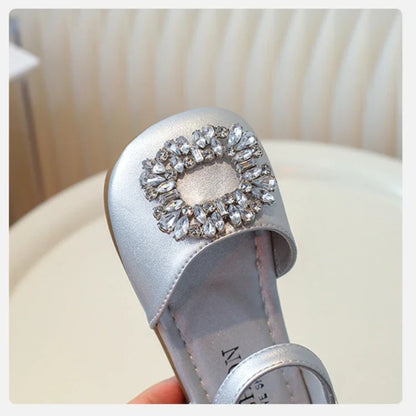 New Children's Sandals Summer Rhinestone Buckle Sandals for Girls Fashion Elegant Kids Princess Causal Wedding Flat Sandals Soft