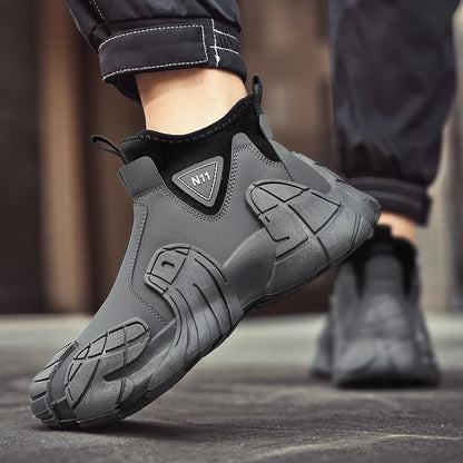 New fashion high top shoes for autumn and winter niche design lightweight casual lazy shoes thick soled ankle boots short boots