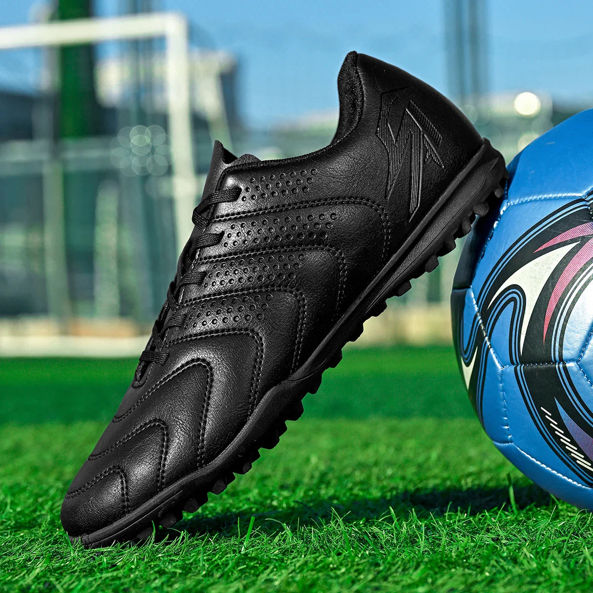 Wear Resistant TF Turf Soccer Boots PU Elastic Fabric Upper Rubber Stable Grip Sole Youth Boys Girls Football Shoes