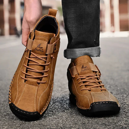 Handmade Leather Casual Men Shoes Design Sneakers Man Breathable Leather Shoes Men Ankle Boots Outdoor