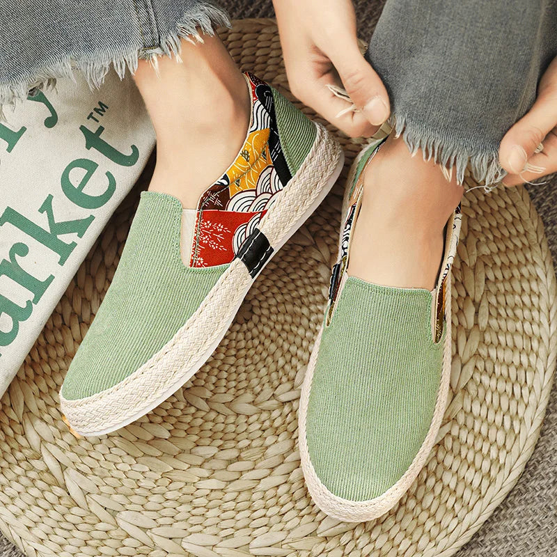 New men's youthful and trendy outdoor casual simple personality slip-on lazy casual shoes