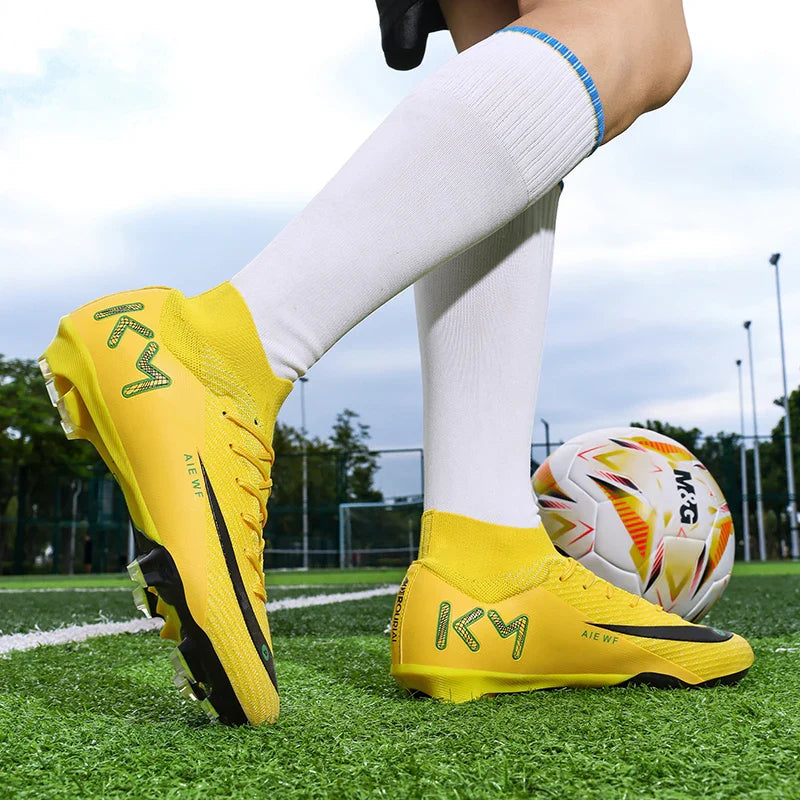 New Men Match Football Boots Ankle Non-Slip TF/FG Professional Soccer Shoes Boys Sneakers Comfortable Sports Shoes Unisex
