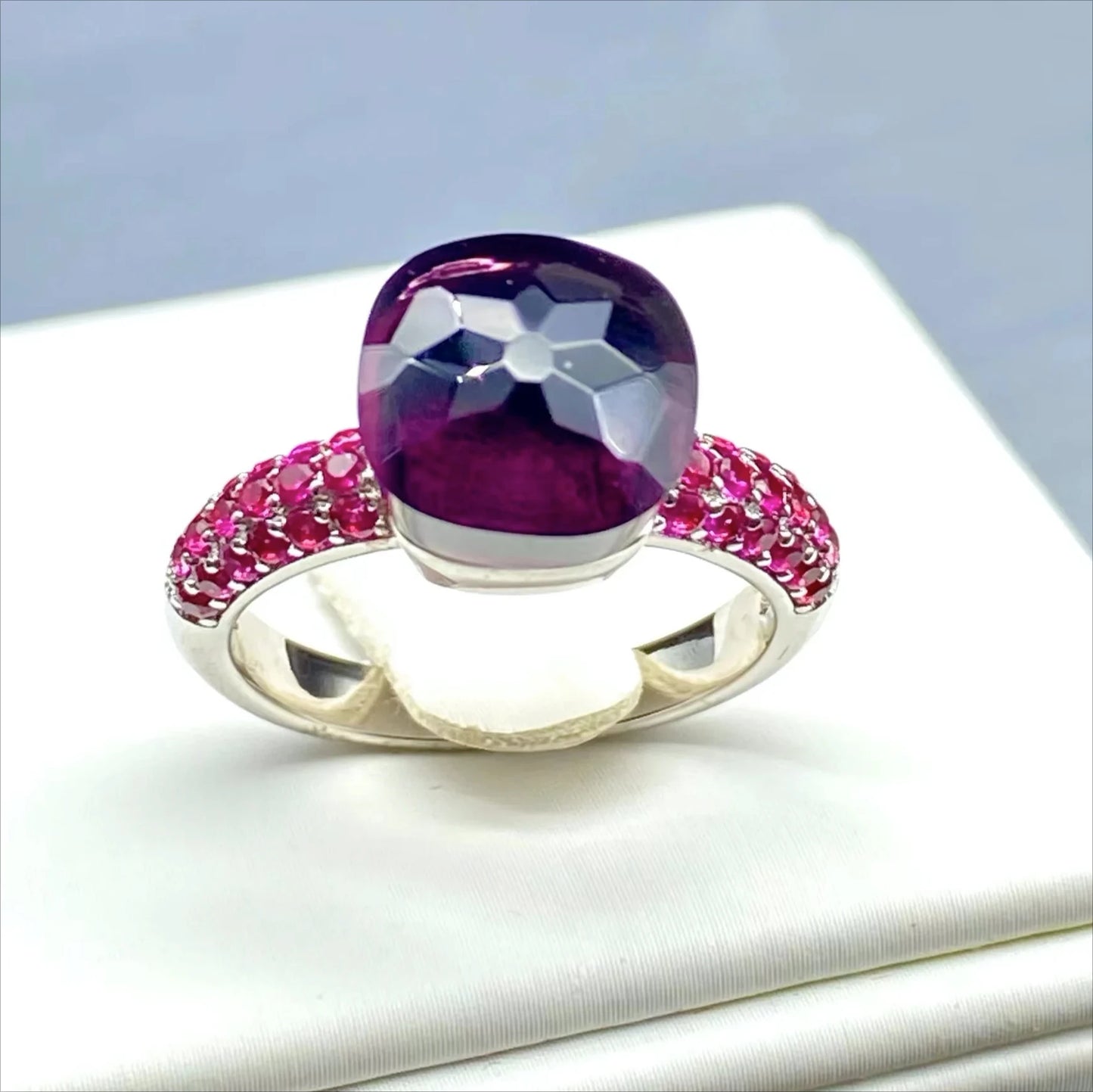 Classic Purple Zircon Ring for Women Candy Sweety Style Synthetic Crystal Inlay Jewelry Elegant Gift for Her Birthday Party