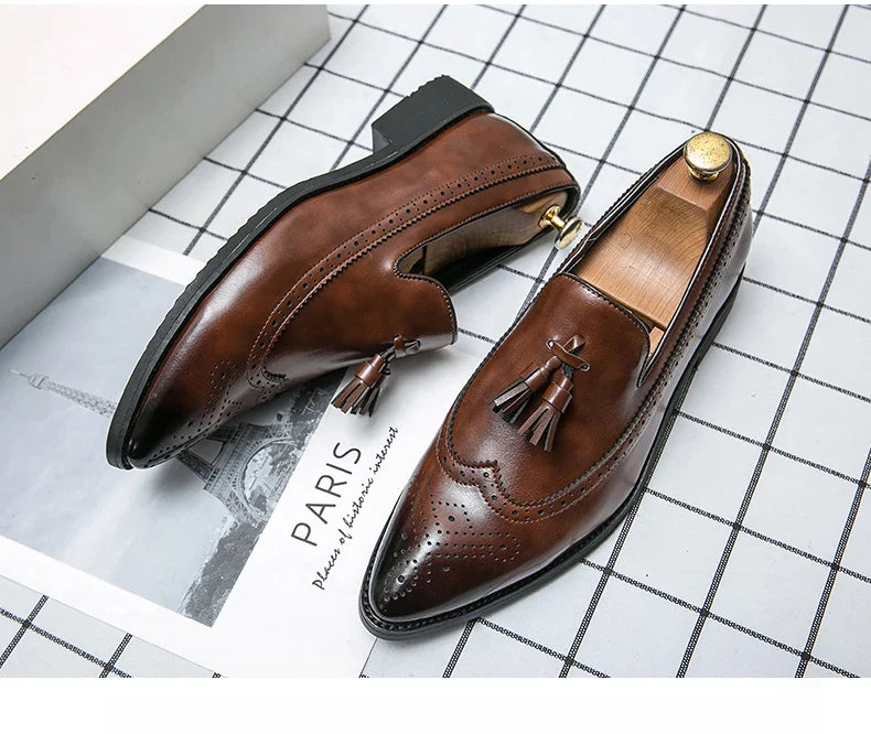 Pointed Toe Brogues Shoes Men Classic Casual Business Leather Shoes For Men Formal Social Party Leather Tassel Loafers Male