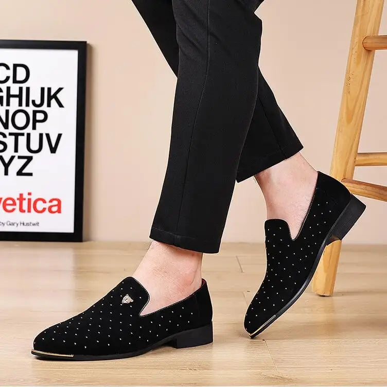 Men's Suede Leather Casual Shoes Mens Fashion Slip-on Rivets Party Wedding Loafers Moccasins Men Light Comfortable Driving Flats