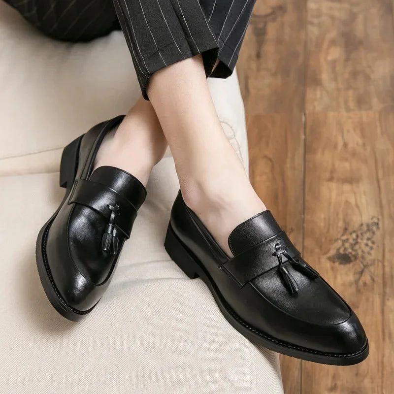 Casual Slip-On Wedding Shoes Men's Small Size Business Leather Shoes British Style Fashionable Loafers Polyurethane Upper Rubber