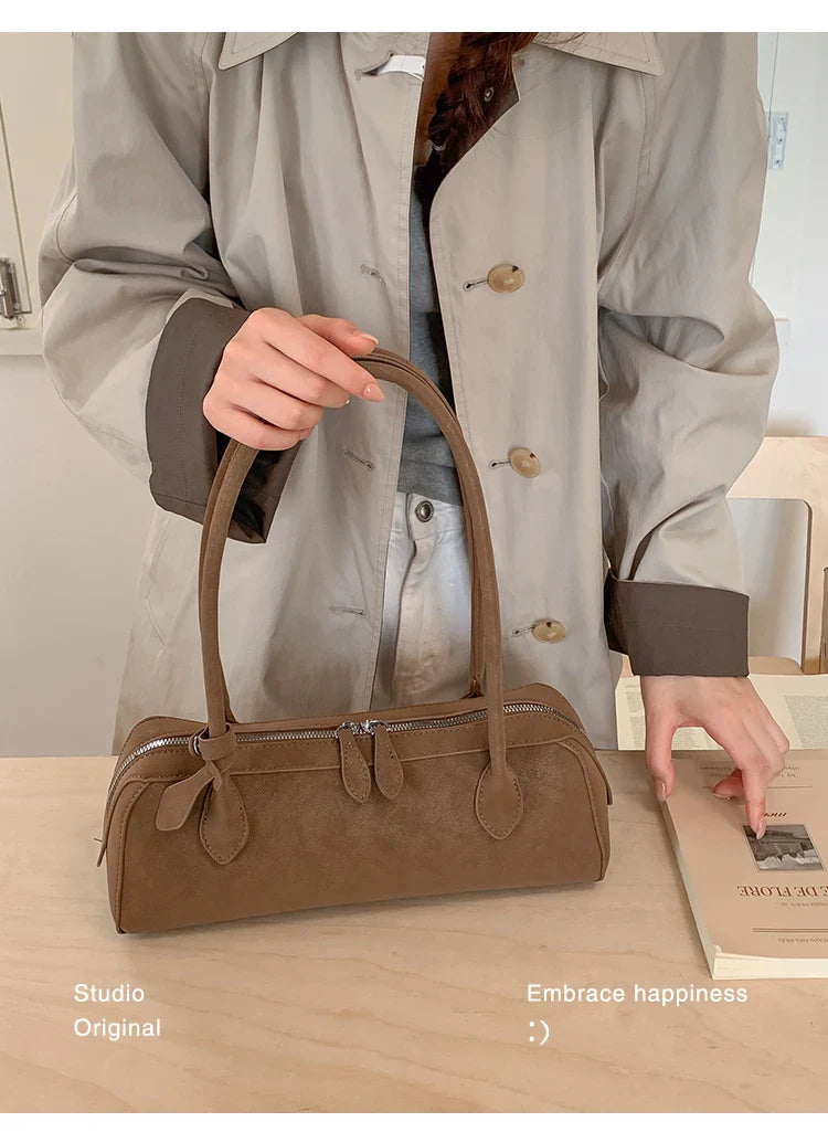 Vintage Suede Long Shoulder Bag 2026 New Women Shoulder Bag Luxury Ladies Handbag Female Commuter Shopping Underarm Bag