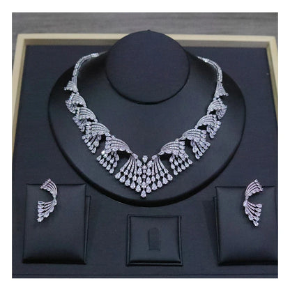 New White cubic zirconia Necklace Set Retro Palace Style Jewelry Women's Dress Decoration Suitable for Wedding Ball Bride Gift