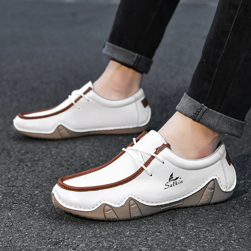 Novos Tênis Masculinos Casuais de Couro Feitos à Mão da Moda 2024 Design Sapatilhas Masculinas Mocassins Respiráveis Cano Baixo Sapatos Flats Dirigir Tamanho Grande