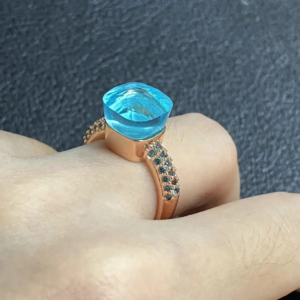 10.6mm Classic Ring for Women Light Blue Zircon Blue Topaz Candy Water Drop Crystal Ring Platinum Plated Jewelry Gift