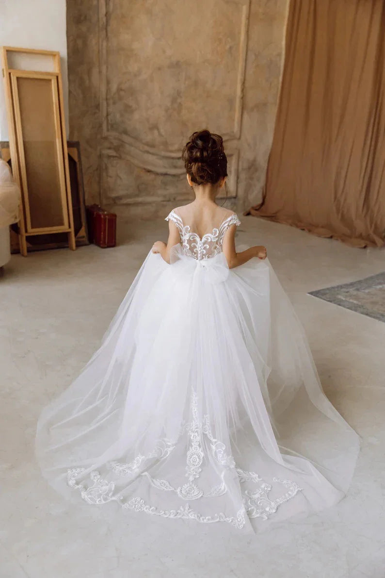 Communion Girl Dress Lace Appqulies Bodice Floor-length Skirt Puffy Dress with Long Train Formal Party Toddler Clothe