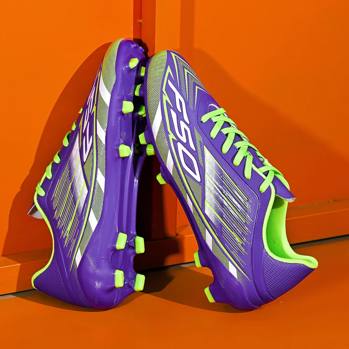 New durable and breathable football shoes with FG/AG studs suitable for all seasons of training and competition