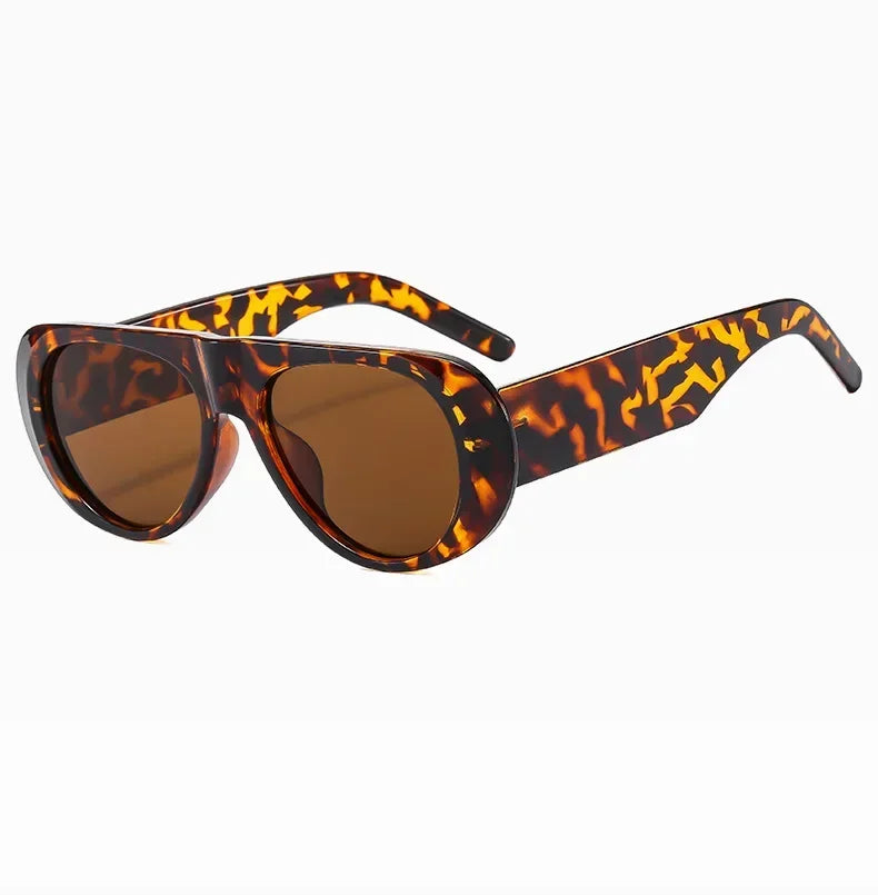 Vintage Oversized Oval Sunglasses Women Men New Fashion Wide Leg Leopard Red Gradient Sun Glasses Ladies Trendy Sexy Shades