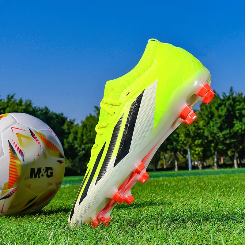 New Football Field Boots Ultralight Men Soccer Shoes Society Comfortable FG Boy Studded Sneaker Original Football Boots Sports
