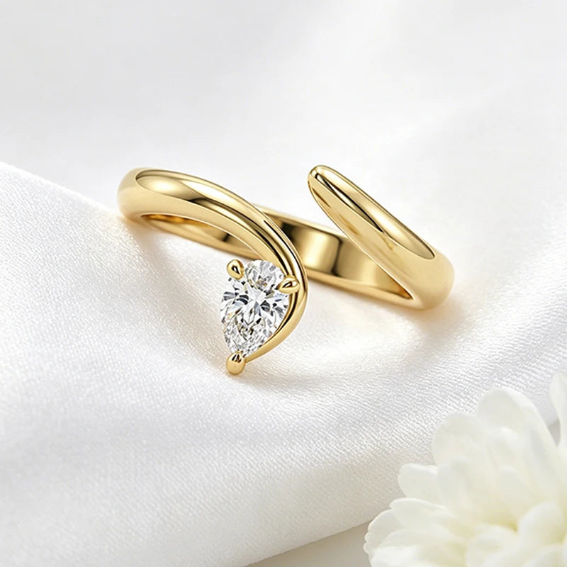 D VVS1 Pear Cut 0.5CT Moissanite Rings for Women Elegant Wedding Proposal Band S925 Sterling Silver Plated 18K Jewelry