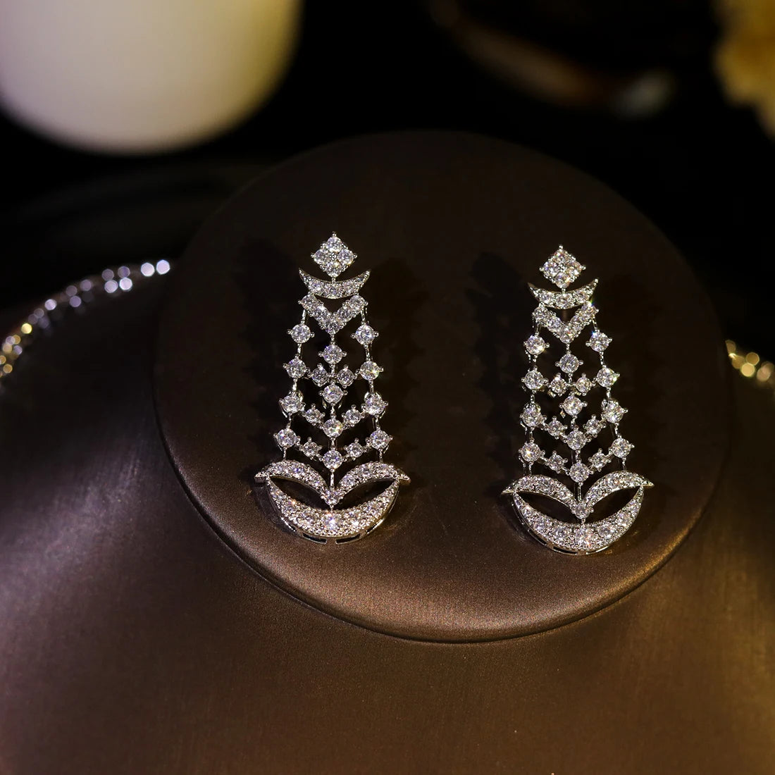 Elegant Hollowed-out Design CZ Bridal Necklace High Quality Jewelry Light luxe Zircon Jewelry Set Ornaments Dress Accessories