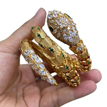 2025 New Light luxury Snake Jewelry Set Fashionable and high-end necklace, collarbone bracelet, stud earrings and an open ring