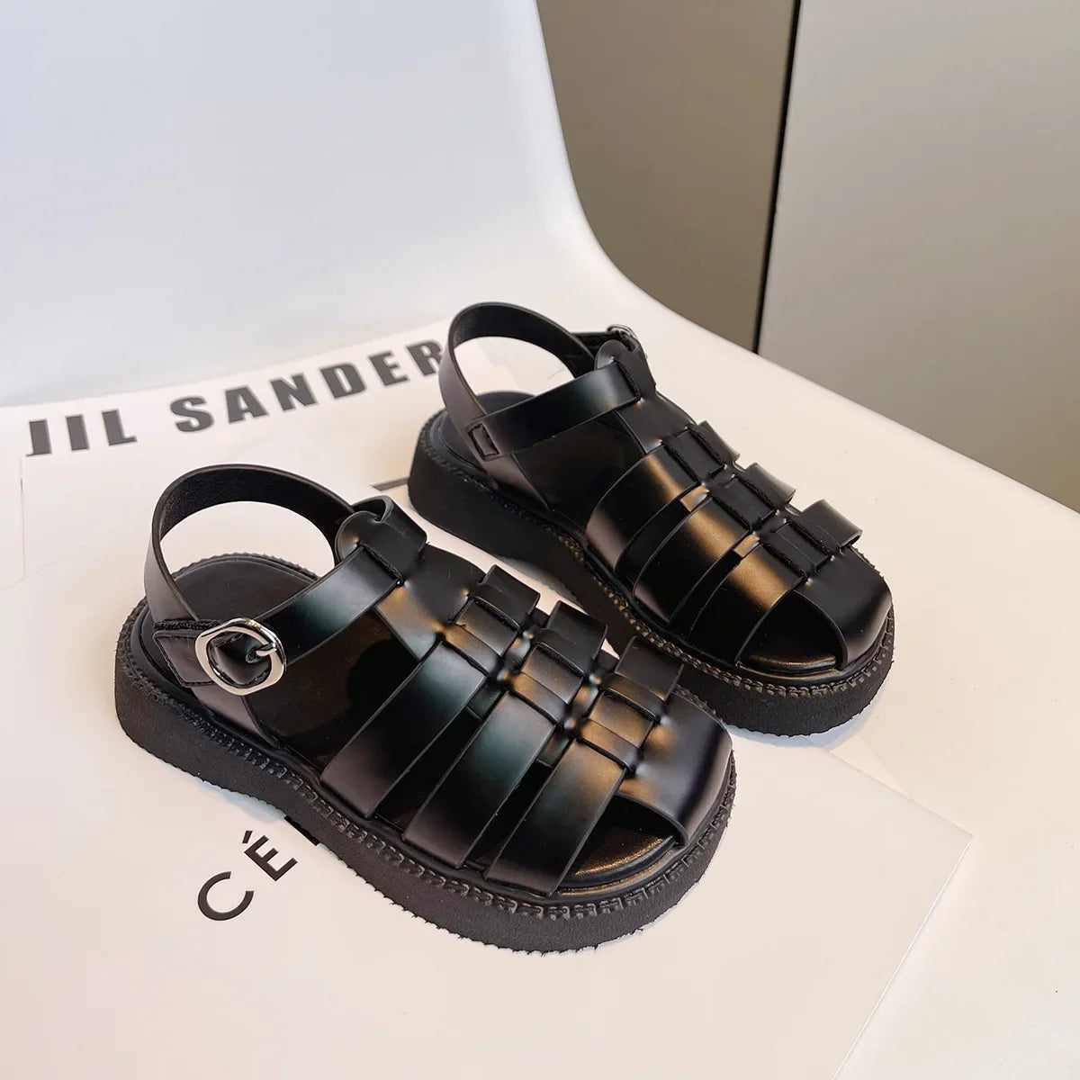 Children's Summer Sandals Girls Woven Baotou Princess Shoes Non-slip Hollow Roman Soft Sole Leather Shoes Buckle Roman Slippers