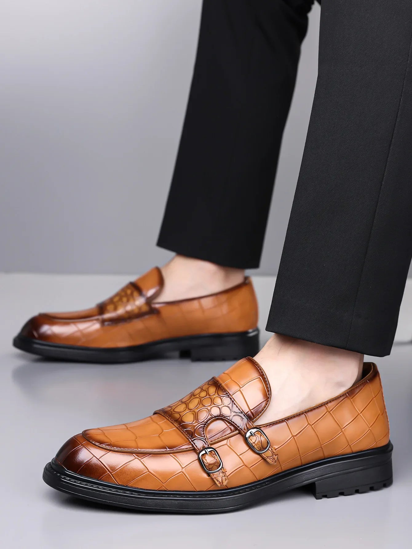 Classic Leather Men's Loafer Shoes Slip-on Double Buckles Green Black Shoes Wedding Party Formal Shoes for Men Zapatillas Male