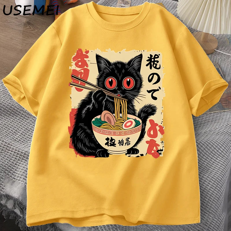 Vintage Japanese Black Cat Ramen T Shirts Cute Graphic Tee Funny Cat Eating Ramen T-Shirt Printing Cotton Short Sleeve Vintage