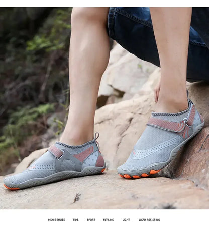 Mens Quick Drying Water Shoes Unisex Breathable Aqua Shoes Slip on Non Slip Wading Shoes Travel Water Park Pool Ladies Sneakers