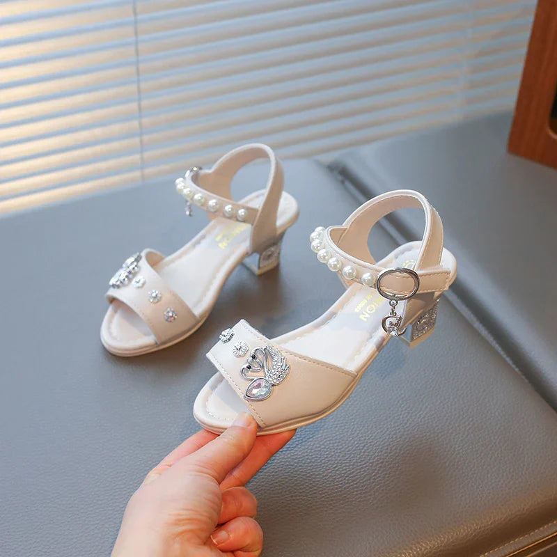 Girls Shiny Rhinestone Flowers Leather Sandals 2026 New Summer Toddler Strappy Sandals Hight Heel Soft Sole Princess Style Shoes