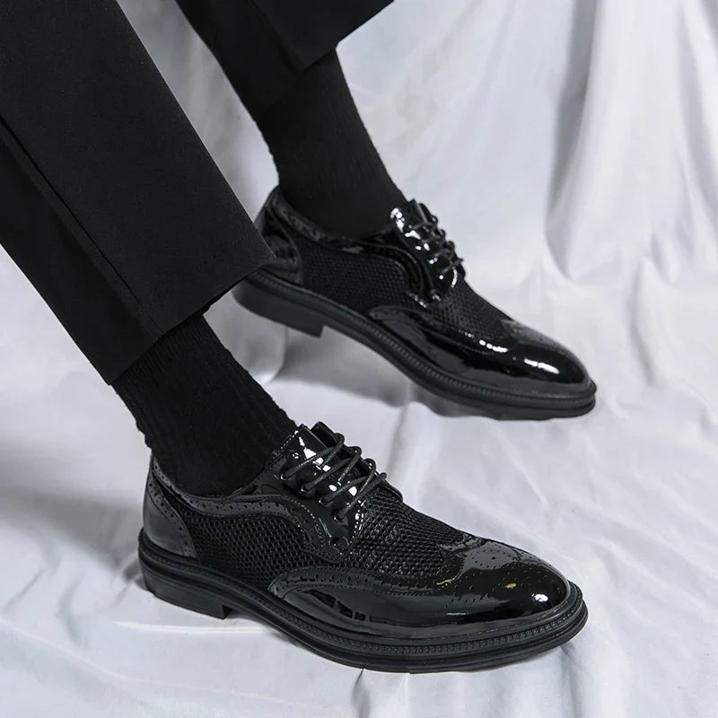 Fashion Derby Leather Men Shoes Summer Breathable White Brogue Lace Up Solid Dress Shoes Business Casual Party Wedding Shoes Men