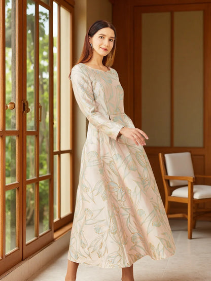 Elegant lady's fitted long-sleeved dress - luxurious and sophisticated party and banquet evening gown, mid-length style