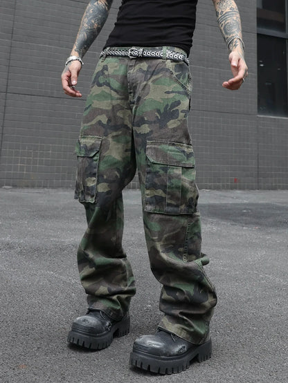 Men's camouflage utility jeans. Multi-pocket design. Stylish and trendy. Loose fit.