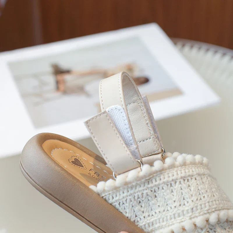 Girls Summer Beach Shoes Ethnic Style Children's Casual Sandals Kids Soft Sole Fashion Shoes Vintage Princess Shoes Summer New