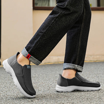 New Summer Breathable Canvas Shoes Men Loafers Slip On Sneakers Fashion Casual Men Shoes Lightweight Flats Men Driving