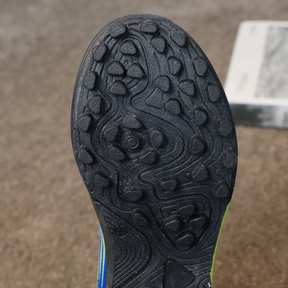 New Fashion football Shoes For Boy Casual  Walking Flat Student Foot Boots Sports Scoccer Shoes For Kids
